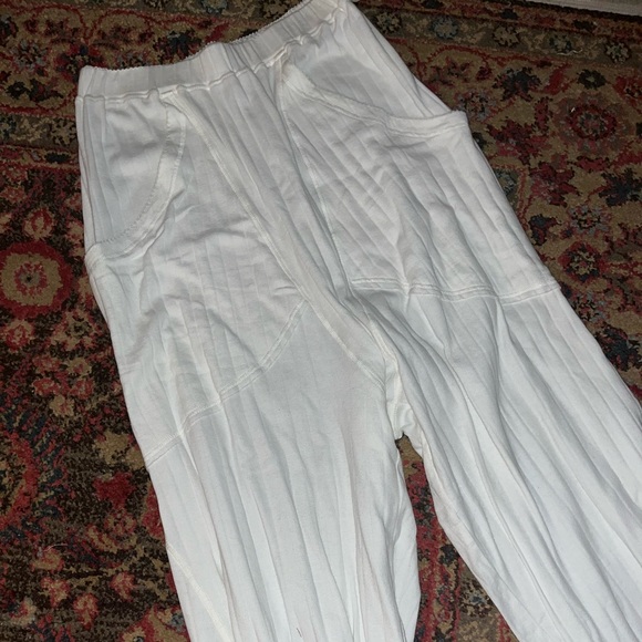 Final price ✨✨NWT FP Intimately pants - Picture 2 of 3